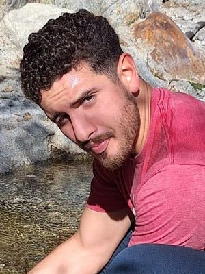 Arturo, 22