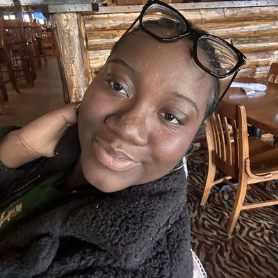Mekhia, 22