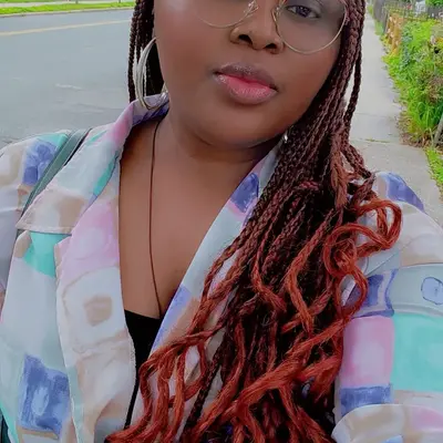 Pamella, 35