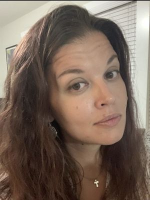 Ashley, 40