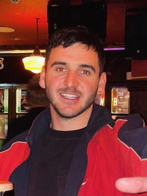 Darren, 28