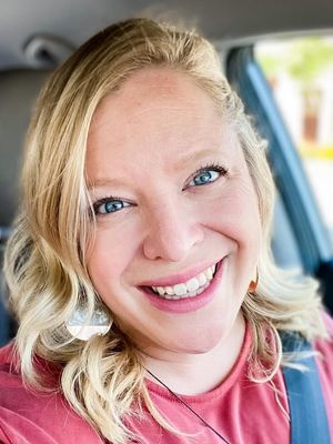 Teresa, 36