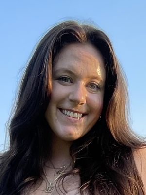 Brianna, 25