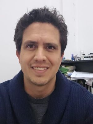 Esteban, 34