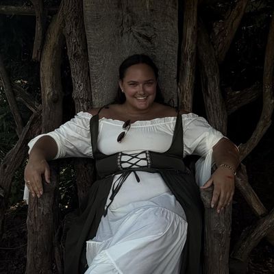 Hannah, 24