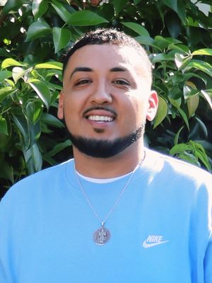 Luis, 29