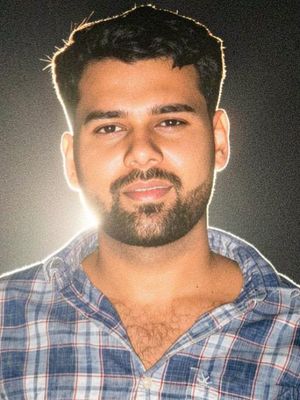 Arman, 27