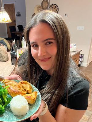 Alexis, 27