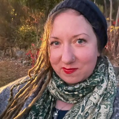 Jeilyn, 42