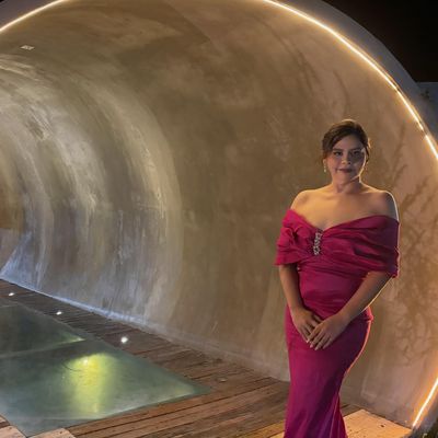 Gabriela, 34