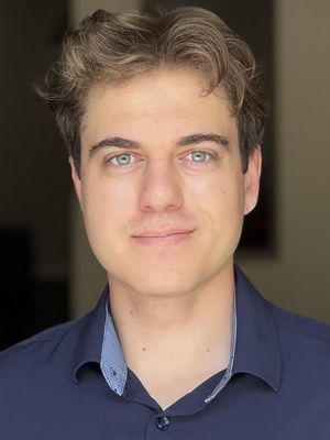 Kyle, 24