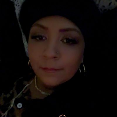 Elizabeth, 43