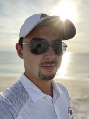 Chris, 34