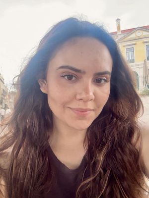Maria, 26