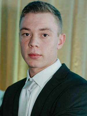 Alexandre, 19