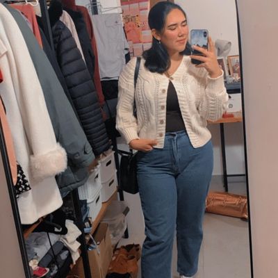 Maria, 25
