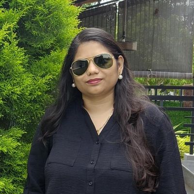 Natalia, 35