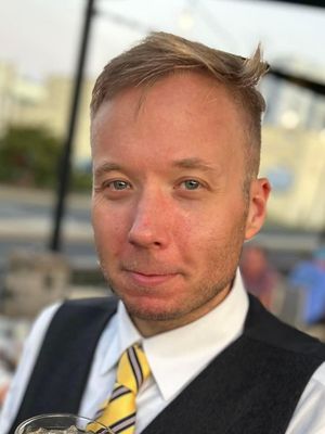 Chris, 38