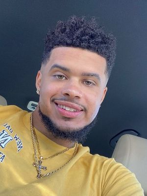 Steven, 25
