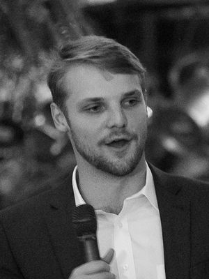 Garrett, 29