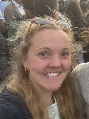 Madeleine, 31
