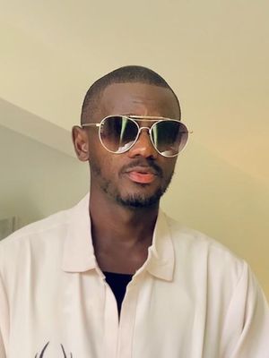 Ritchie, 31