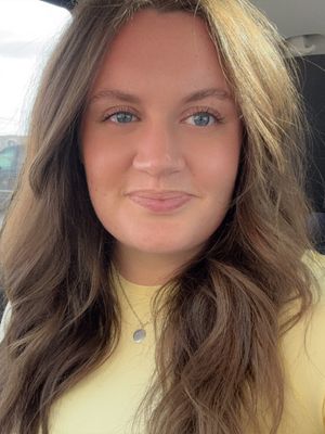 Emma, 23