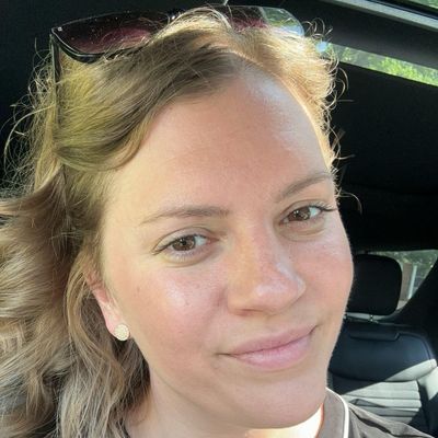 Lisa, 35
