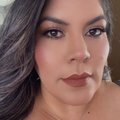 Silvia, 39
