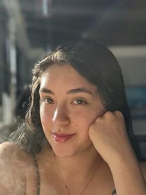 Melanie, 24