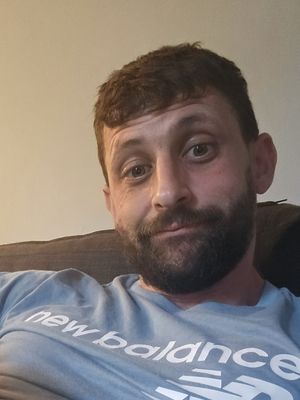 Jonny, 42
