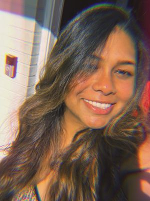 Fernanda, 28