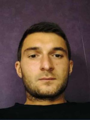 Alex, 31