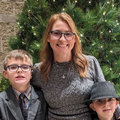 Sarah, 39