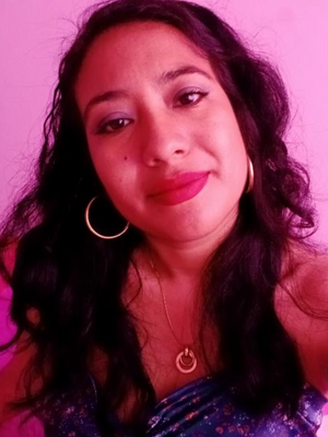 Alexandra, 29