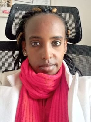 Hellen, 34