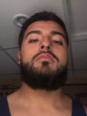 Valente, 25