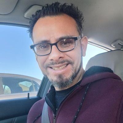Fernando, 37