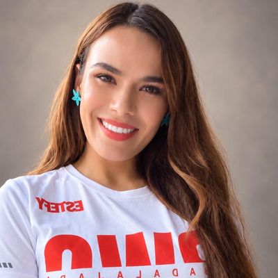 Estefania, 34