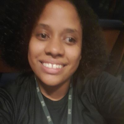 Sarah, 30