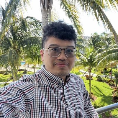 Andrew, 28