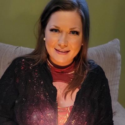 Allie, 39