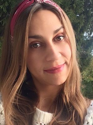 Alejandra, 36