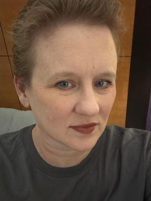 Cynthia, 46