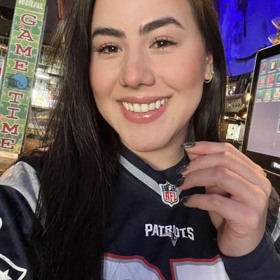 Daniela, 30