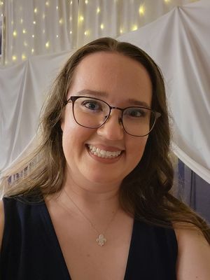 Emily, 28