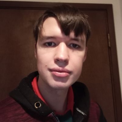 Andrew, 28