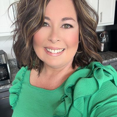 Kelli, 47