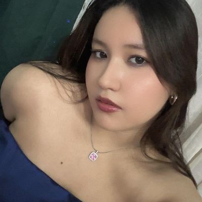 Valerie Sofia, 21