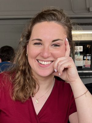Melanie, 32